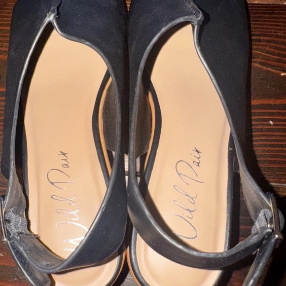 Wild Pair Evelyynn Studded Platform Slingback Sandals Black US 8.5M - Picture 5 of 6